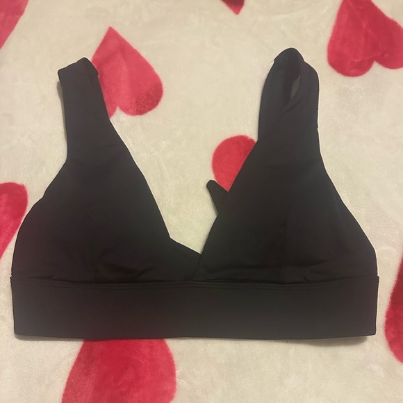 Everlane The Triangle Bikini Top  black NWOT - Picture 4 of 8